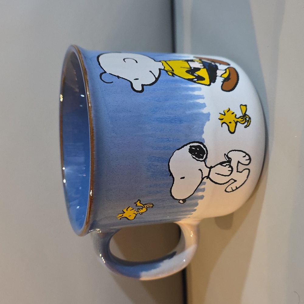 Peanuts Snoopy And Friends Character 21 oz Ceramic mug NWT